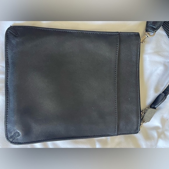 Coach Black Crossbody Bag with Adjustable Strap - Picture 3 of 7